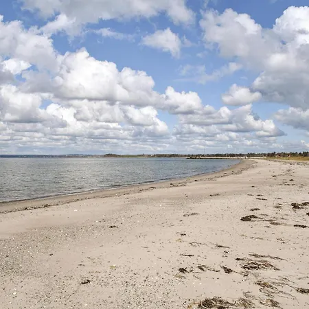 Feriehus 3 Værelses Dejligt Hjem I Knebel Knebel